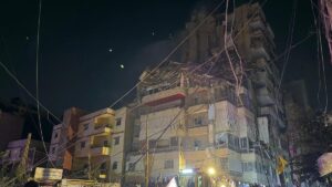 Israel bombardea Beirut por primera vez desde la entrada en vigor del alto el fuego | elperiodico.com