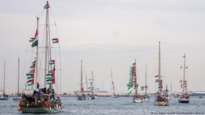 Israel intercepta flotilla para Gaza y detiene a activistas