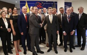 John Barrett, el ojo de Washington en Caracas»: ¿Viene a normalizar o a fiscalizar el plan de tres fases? 