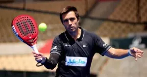 La Wilson Bela Pro V2.5 protagoniza una impactante bajada de precio para desafiar a adidas