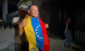 La conmovedora salida en libertad del general Ramón Lozada dejó un mensaje de esperanza (VIDEO)