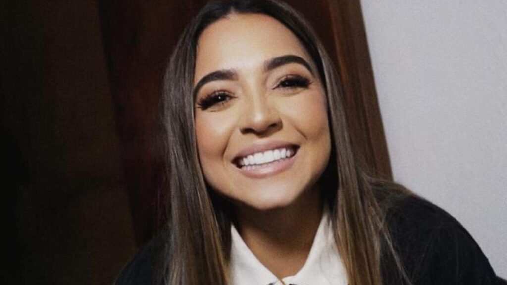 La familia de Maluma beneficia a miles con arte y apoyo