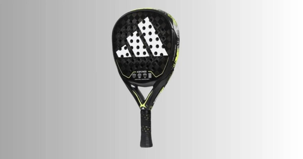 La guerra del pádel suma un nuevo golpe con la rebaja de la adidas Adipower 3.2 SS23 Black