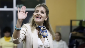 La nueva presidenta de Costa Rica promete una guerra total contra el narcotráfico y busca imitar el modelo de Nayib Bukele