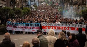 La patronal y los sindicatos firman el nuevo convenio del metal de Pontevedra y ponen fin a las huelgas