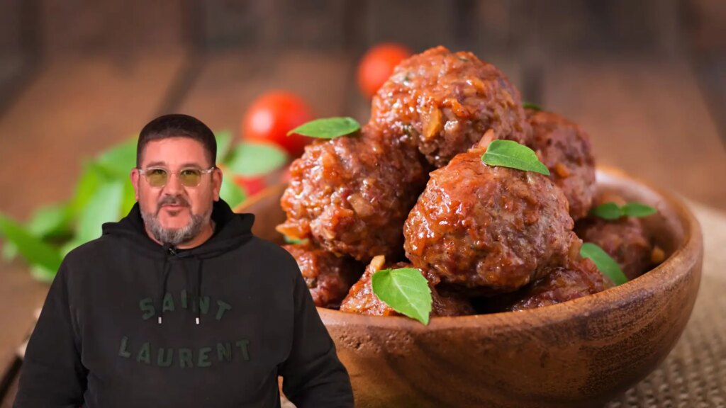 La receta de albóndigas en salsa de tomate y kimchi de Dani García que no pararás de hacer porque es sencillo y delicioso