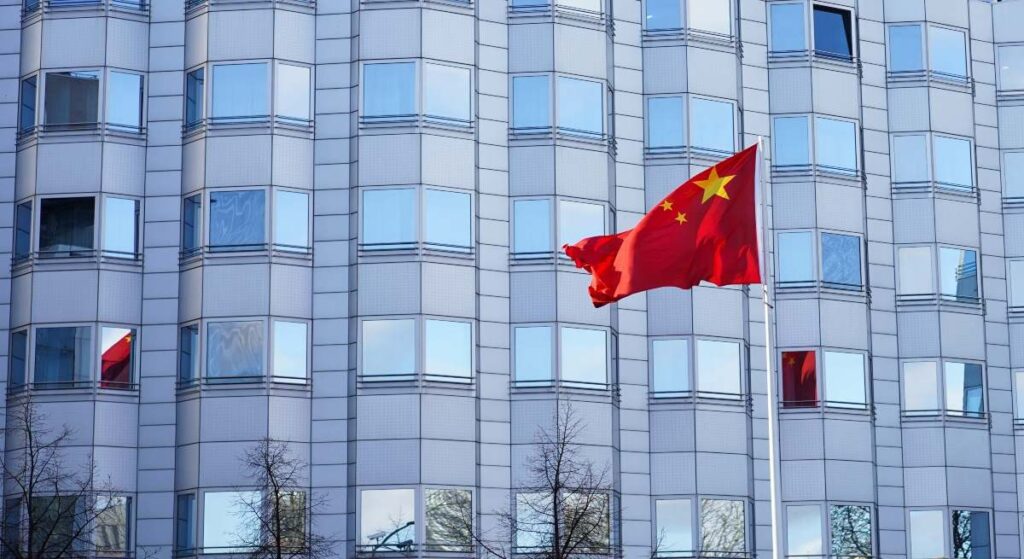 Las importaciones chinas de energía cayeron en abril en medio de guerra en Oriente Medio
