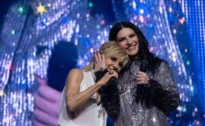Laura Pausini cumple en México su sueño de cantar junto a Ana Torroja