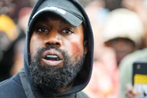 Le han prohibido actuar en Reino Unido, Francia, Polonia y Suiza. ¿Debemos permitir que Kanye West ofrezca su concierto en España?