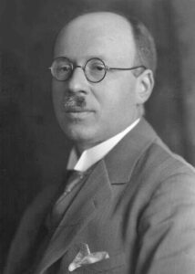 Leopold Ružička: El maestro de los anillos gigantes