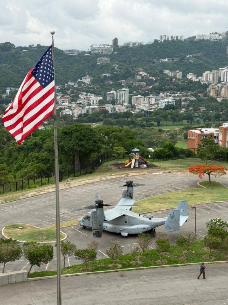 Lo que no se vio del simulacro militar en la embajada estadounidense en Caracas – Efecto Cocuyo