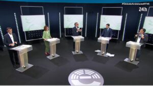 Los candidatos de la oposición cargan contra la gestión sanitaria de Moreno, que promete aumentar por ley los recursos | europapress.es