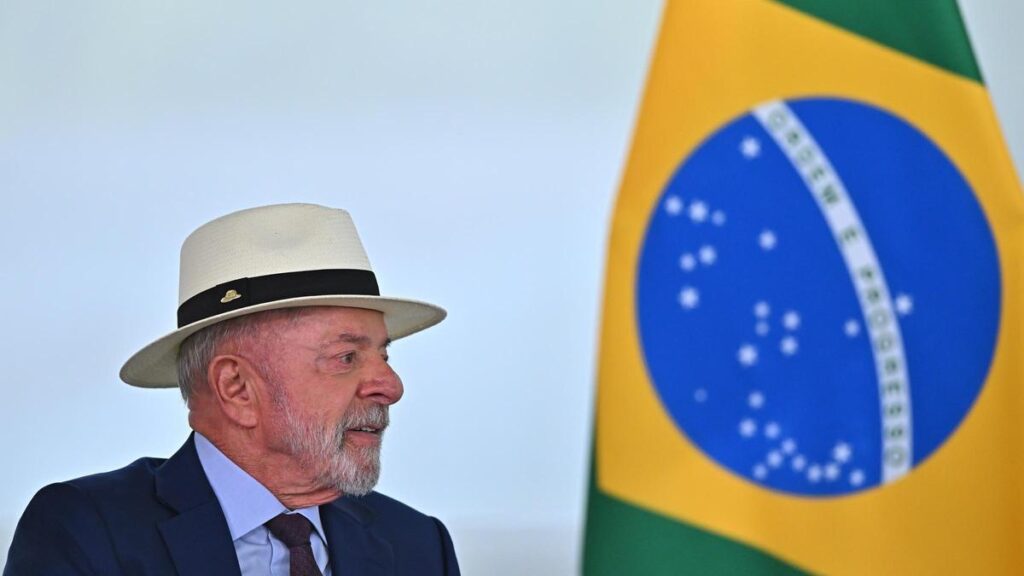 Lula recupera la ventaja en las encuestas en Brasil y se beneficia del escándalo de la familia Bolsonaro