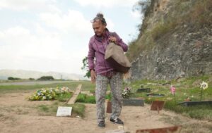 Madre de Víctor Quero identifica sus restos en exhumación