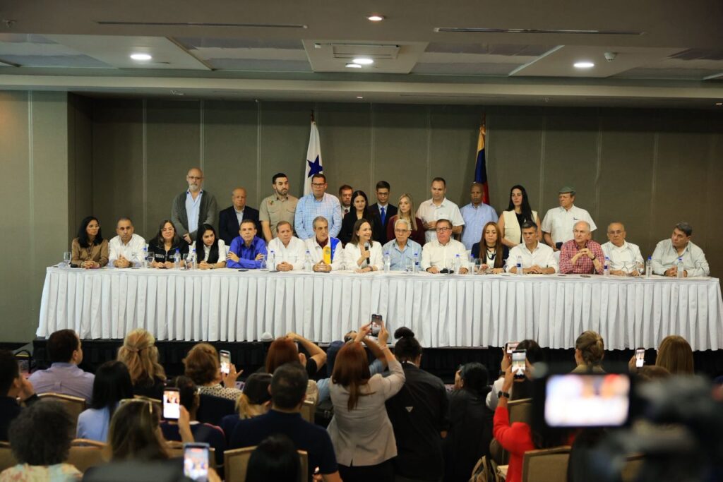 Manifiesto de Panamá: la oposición reafirma el liderazgo de María Corina Machado y fija ruta para negociar la transición