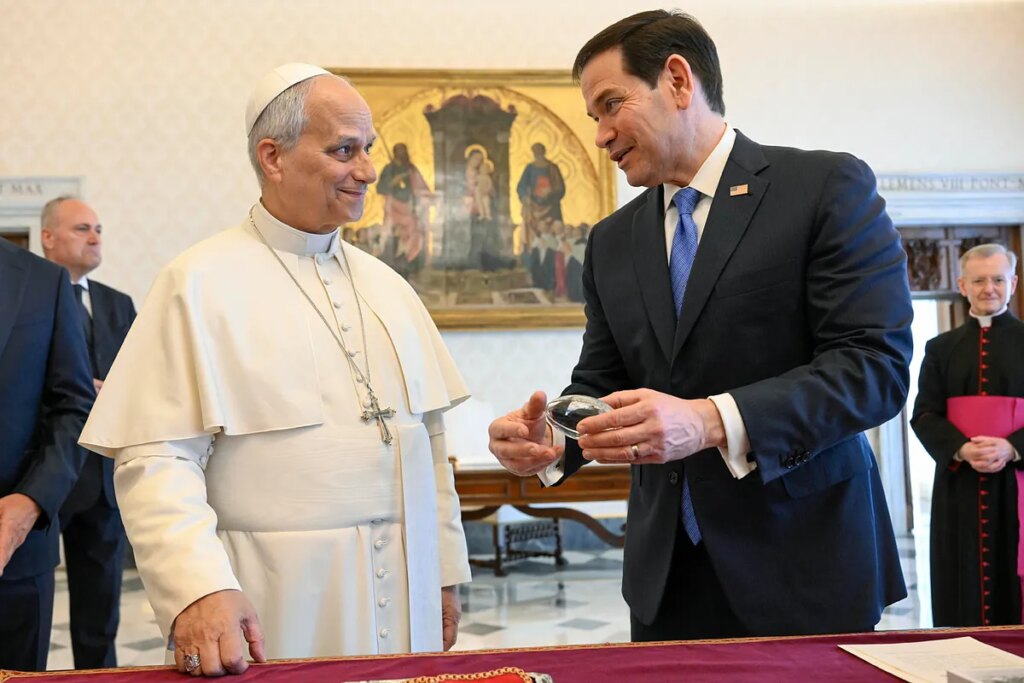Marco Rubio se reúne con el Papa León XIV en plenas tensiones con Donald Trump