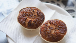 Más allá de los pasteles de nata: qué son las queijadas, el dulce típico de Portugal que tienes que probar si viajas allí