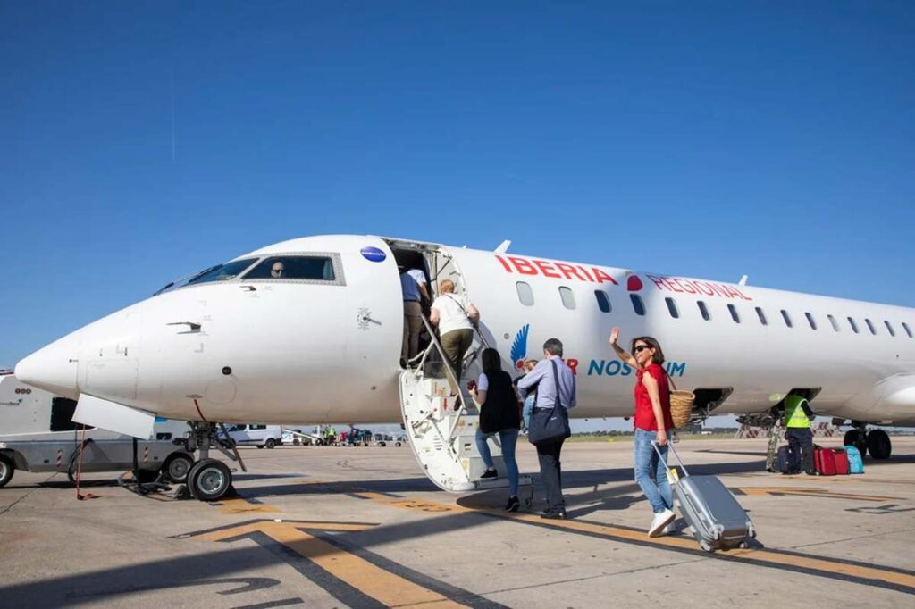 Más vuelos en Valencia: la oferta de plazas del aeropuerto crece un 11% para esta temporada de verano