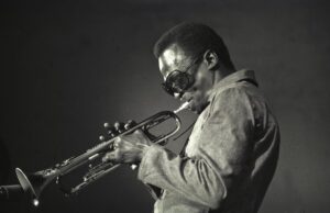 Miles Davis, un siglo del gran alquimista del jazz