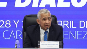 Ministro afirma que bonos en Venezuela son transitorios