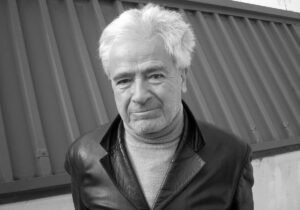 Muere Cruz Novillo, diseñador de logos como el puño y la rosa del PSOE o el escudo de la Comunidad de Madrid | europapress.es