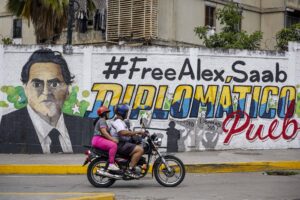 Nacionalidad y debido proceso dominan las reacciones a la deportación de Alex Saab – Efecto Cocuyo