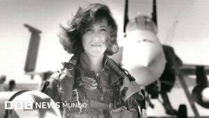 «Nervios de acero»: Tammie Jo Shults, la piloto de combate que salvó la vida de 148 pasajeros