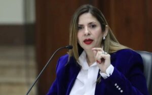 Nora Bracho exige revisar casos de presos políticos y militares
