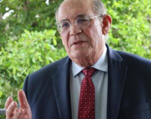 Omar González: Delcy Rodríguez termina de liquidar a Nicolás Maduro entregando a su testaferro