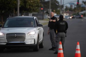 Ordenan evacuar a 40.000 personas en California por una fuga química con riesgo de explosión | elperiodico.com