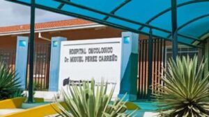 Pacientes exigen la reactivación de los quirófanos en hospital oncológico de Carabobo
