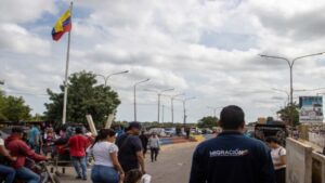 Paso fronterizo entre Venezuela y Colombia estará cerrado desde hoy hasta este lunes