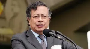 Petro llama a votar y asegura que definirán «el futuro real de Colombia»