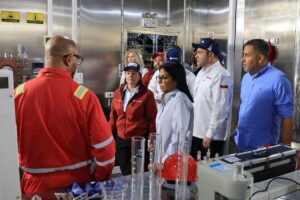Petroleras extranjeras ya comienzan a instalarse en Venezuela, confirmó Delcy