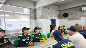 Polémica por panfletos en Soledad: autoridades señalan a estudiantes como responsables; sindicato de maestros responde con paro y exige garantías