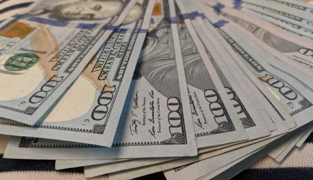 Precio del dólar del 15 de mayo se dispara por encima de 515 Bs