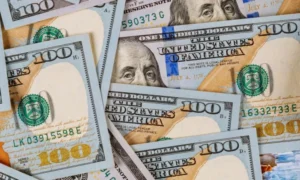 Precio del dólar del 21 de mayo saltó cerca de tres bolívares