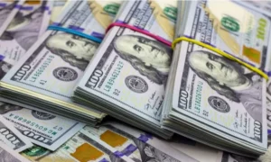 Precio del dólar del 5 de mayo por encima de 490 bolívares