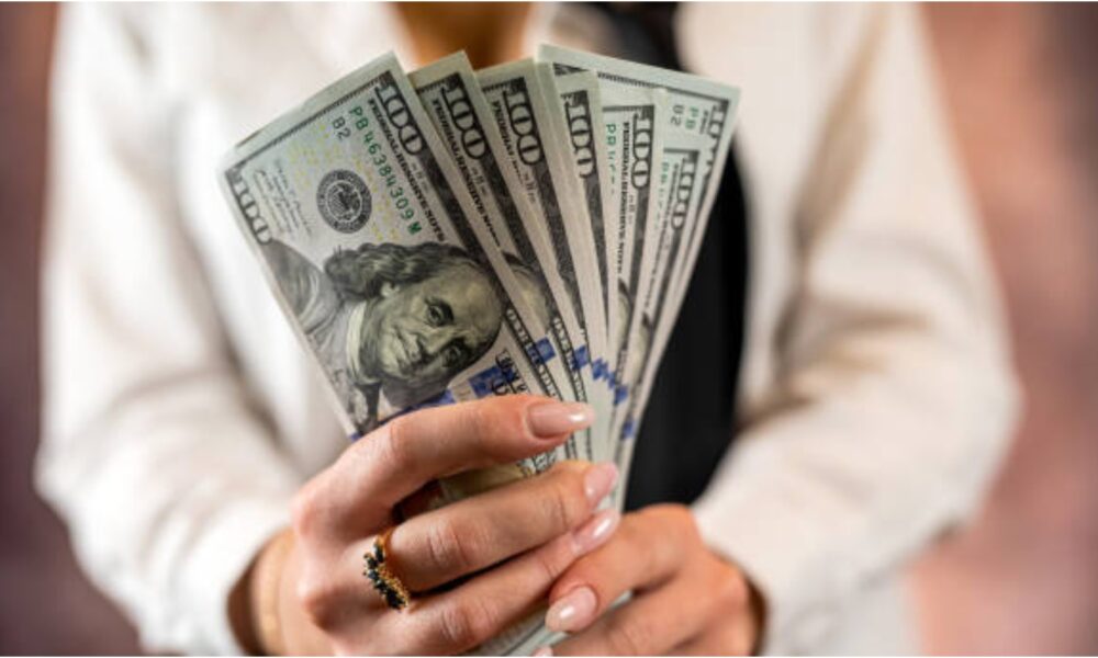 Precio del dólar del 6 de mayo se disparó más de 4 bolívares