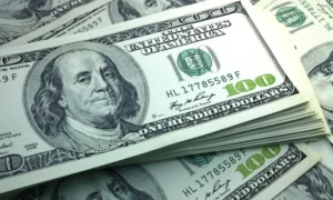 Precio del dólar del 8 de mayo a nada de los 500 bolívares