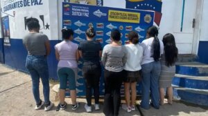 Presas siete mujeres por alteración del orden público en Raúl Leoni