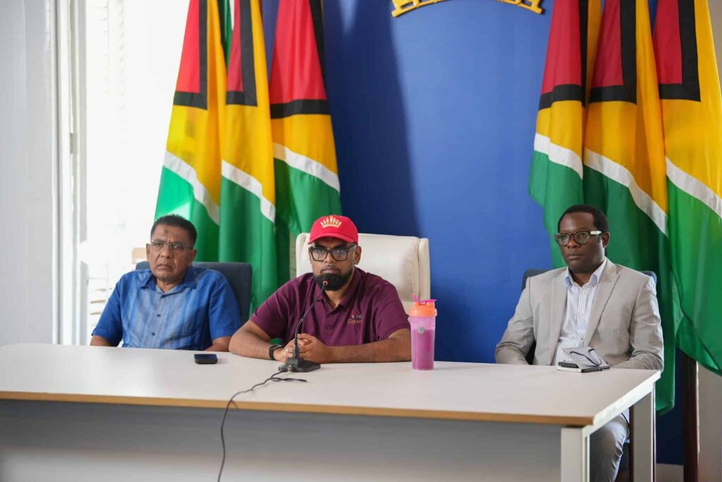 Presidente de Guyana solicita a sus Fuerzas Armadas mantener "orden interno" para "defender" el Esequibo – Efecto Cocuyo