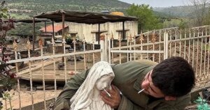 Prisión para dos soldados israelíes por colocar un cigarrillo en la boca de una estatua de la Virgen en Líbano