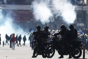 Protestas y bloqueos en Bolivia dejan otro fallecido por falta de atención médica
