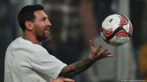 Pruebas médicas confirman que Messi sufre «fatiga muscular»