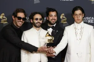 Rawayana alcanzar su primer número 1 en Billboard con «Inglés en Miami»