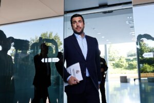 Riquelme presenta una directiva con perfil de empresarios y ejecutivos, y una sola mujer | elmundo.es