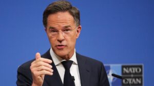 Rutte quita importancia a la retirada de tropas estadounidenses y la achaca a una mayor responsabilidad de Europa en la OTAN | elperiodico.com