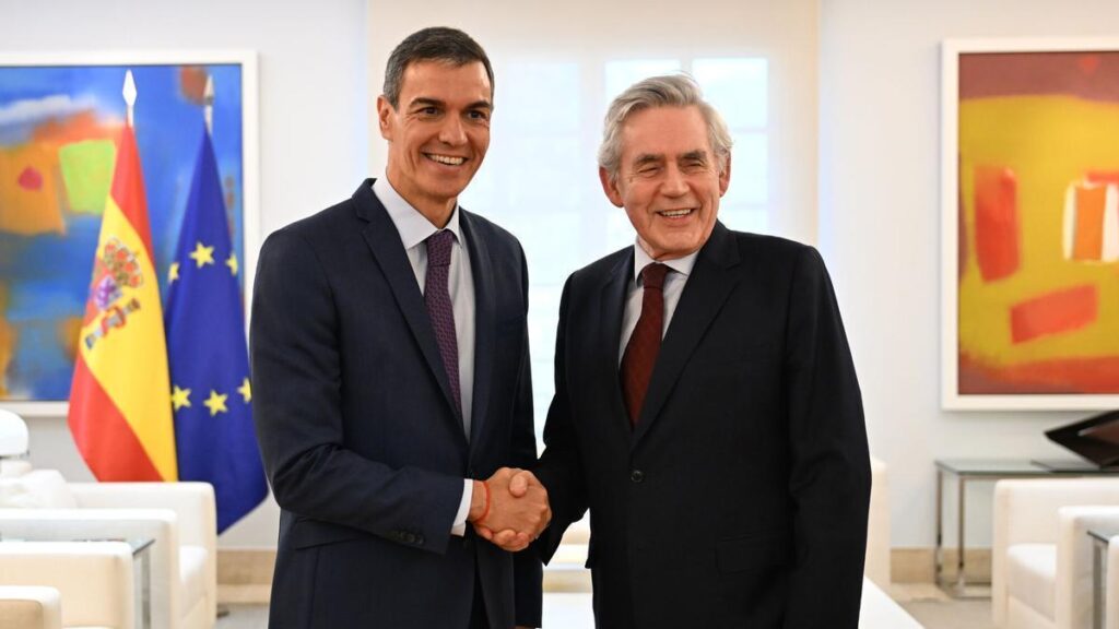 Sánchez se reúne con Gordon Brown en plena crisis del Gobierno laborista británico