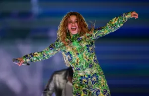 Shakira atrajo a 2 millones de personas en concierto gratuito en Copacabana